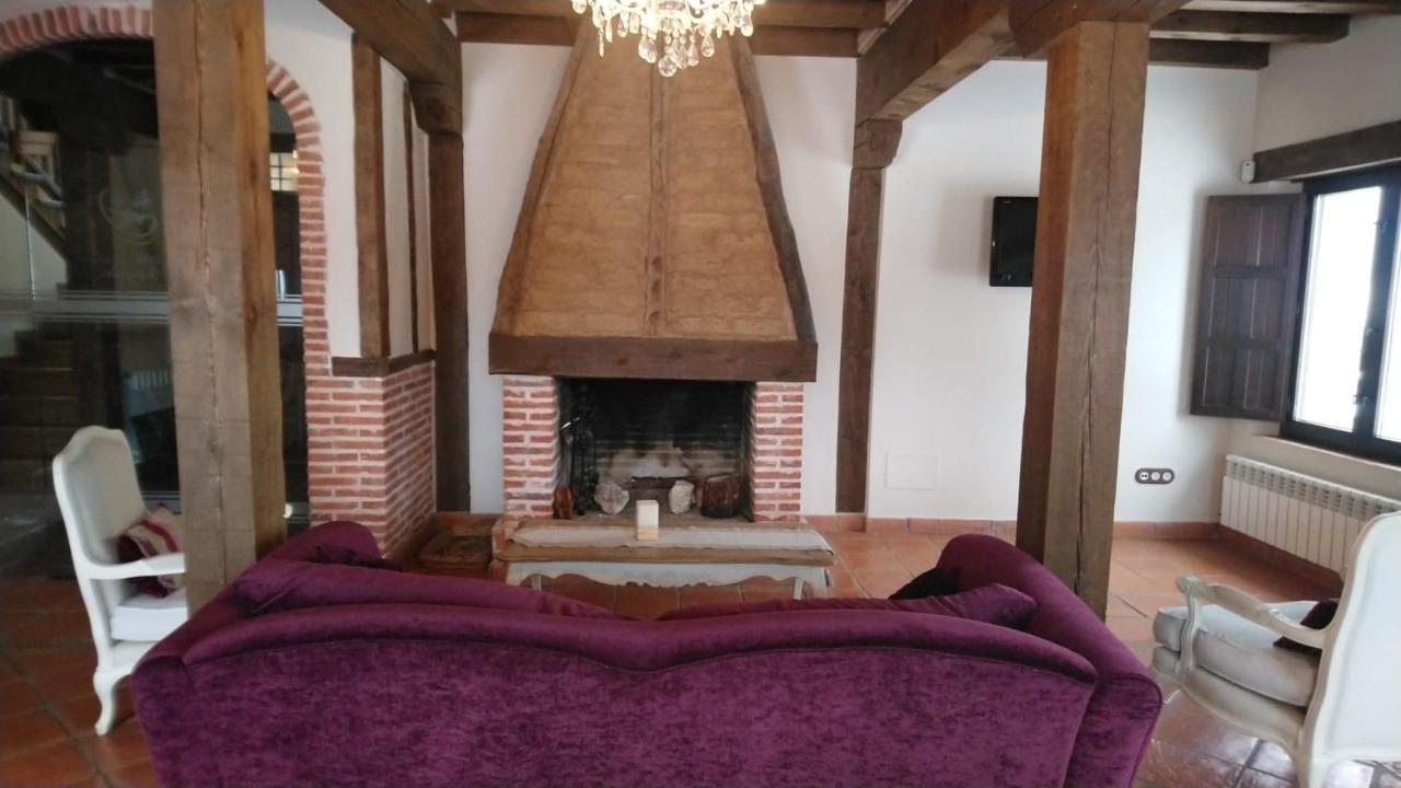 Villa El Mirador Del Hayedo à Riofrio de Riaza Extérieur photo