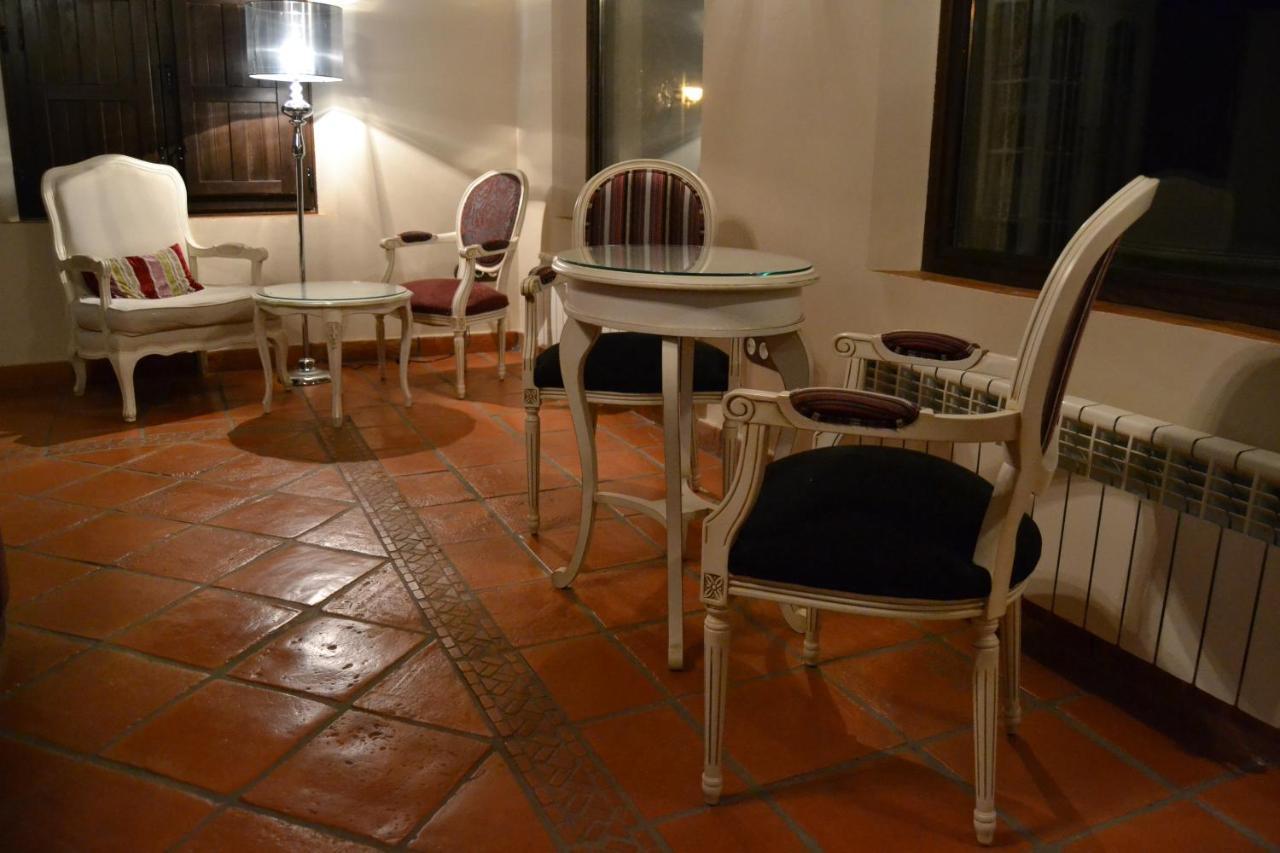 Villa El Mirador Del Hayedo à Riofrio de Riaza Extérieur photo